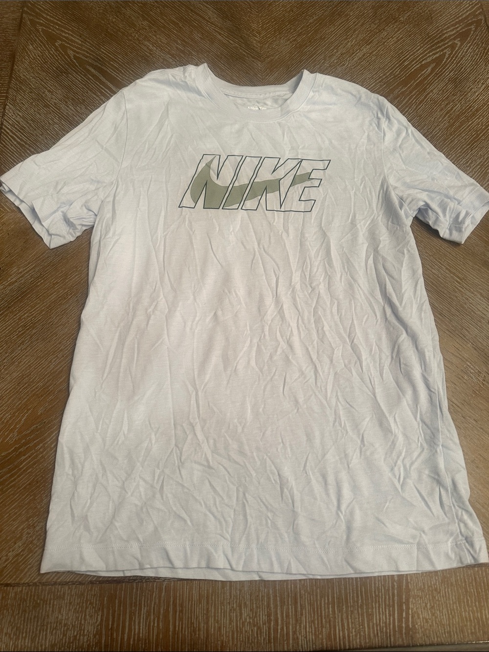 Nike Men’s Size Small Tee